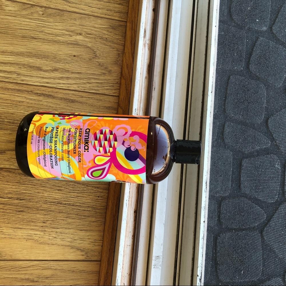 Amika conditioner